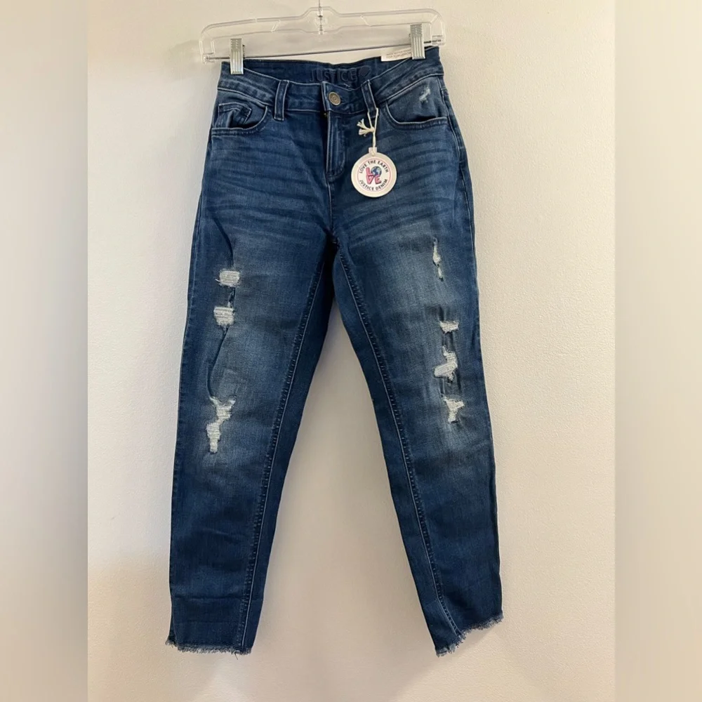 New! JUSTICE•destructed girlfriend crop jeans O.